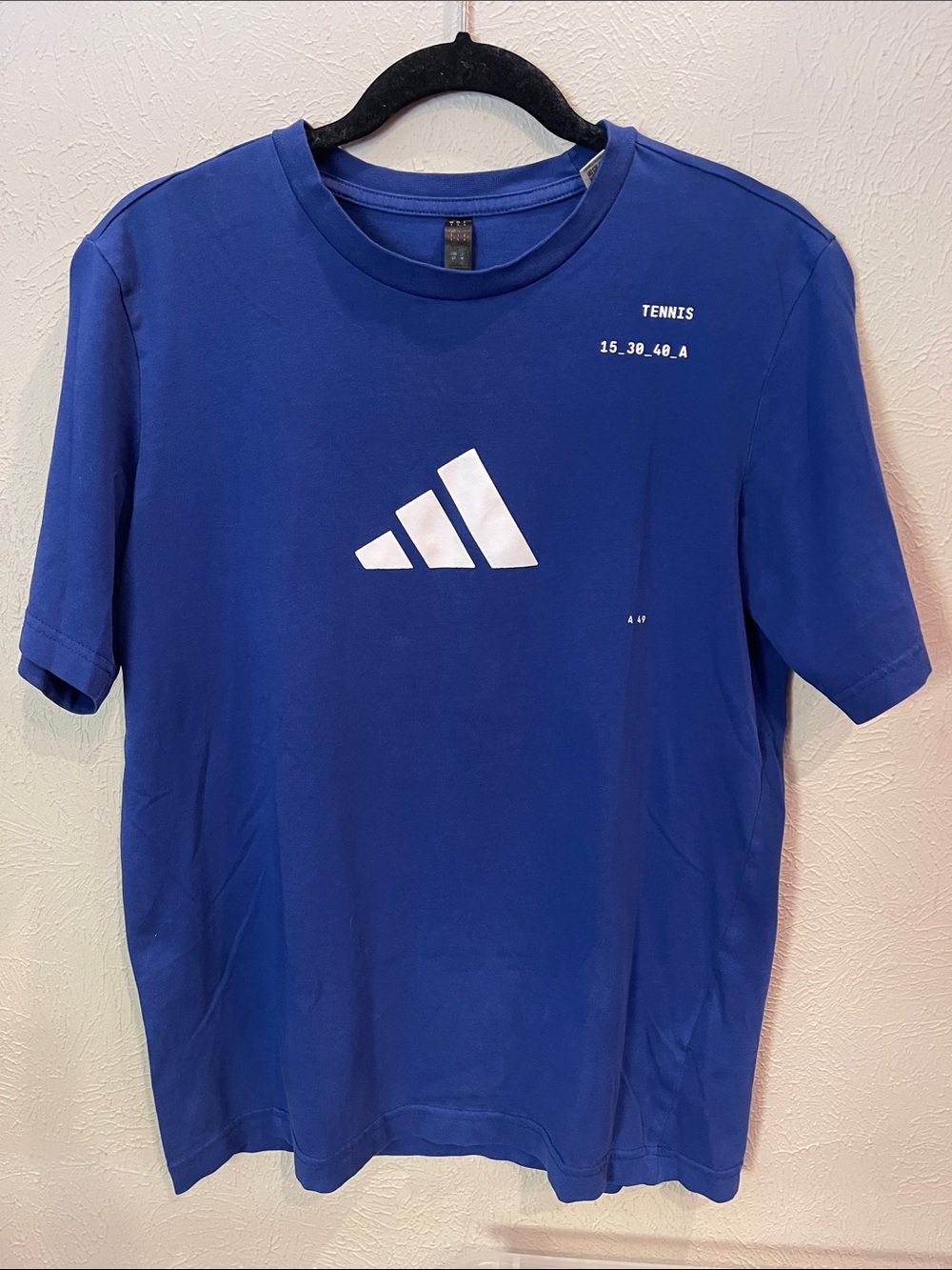 adidas Royal Blue Tennis Logo Short Sleeve Tee. Size Men’s Small